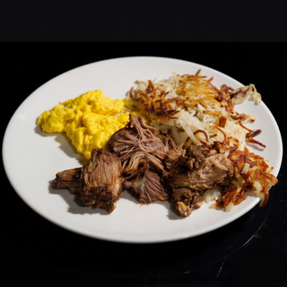 Carnitas Con Huevos